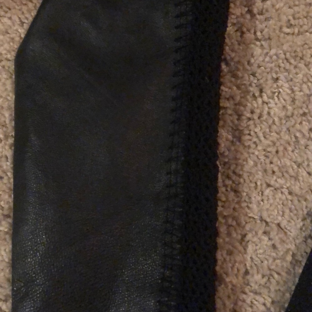 Top - Picture 2 of 3